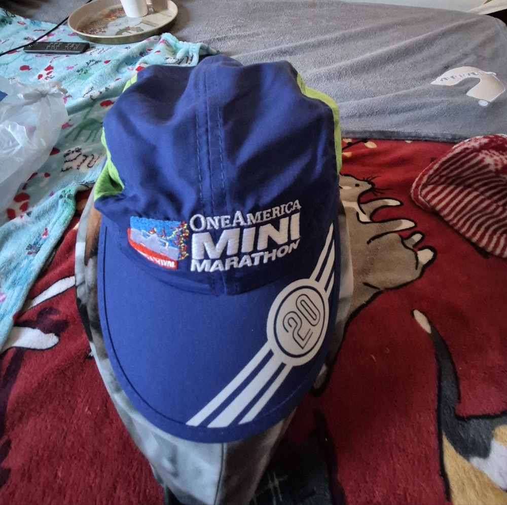 NEW Indy 500 Race Mini Marathon Hat UNISEX NWOT